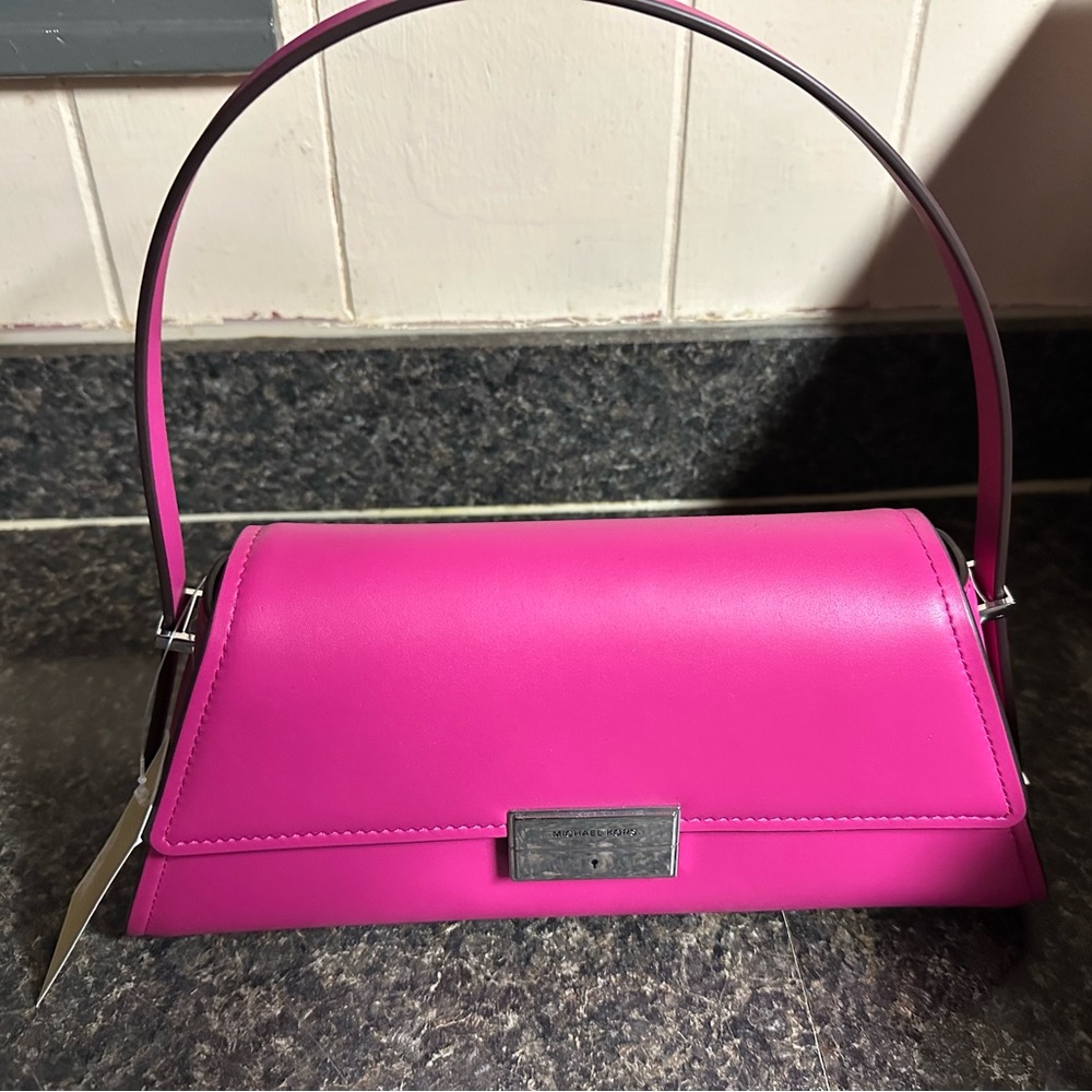 Michael Kors Ludlow.